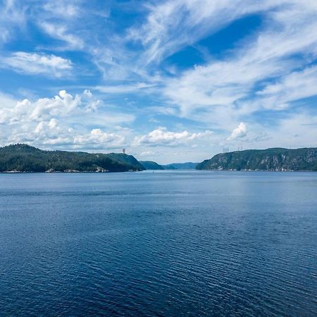 Montfjord - Chalets, Spa Et Vue - Chantafjord #2 Sacre-Coeur エクステリア 写真