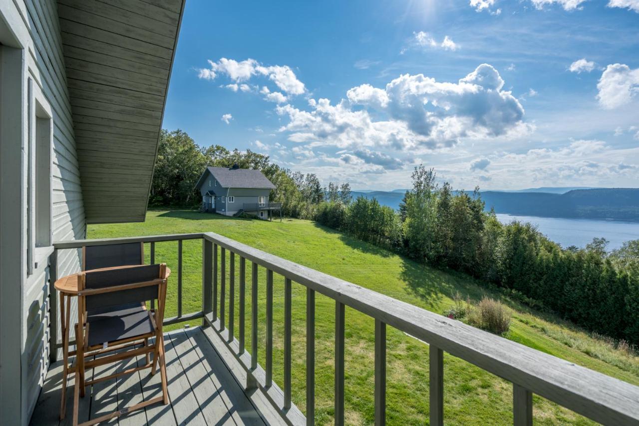 Montfjord - Chalets, Spa Et Vue - Chantafjord #2 Sacre-Coeur エクステリア 写真