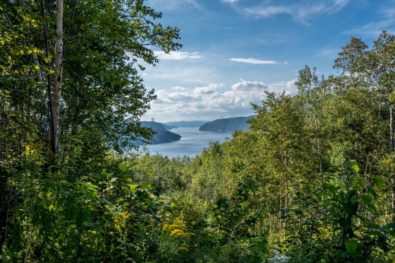 Montfjord - Chalets, Spa Et Vue - Chantafjord #2 Sacre-Coeur エクステリア 写真