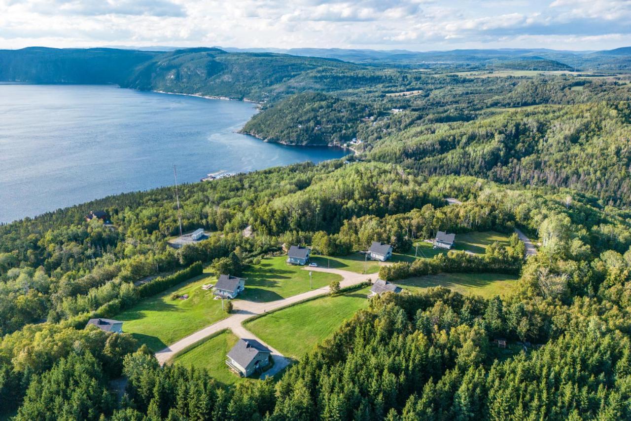 Montfjord - Chalets, Spa Et Vue - Chantafjord #2 Sacre-Coeur エクステリア 写真